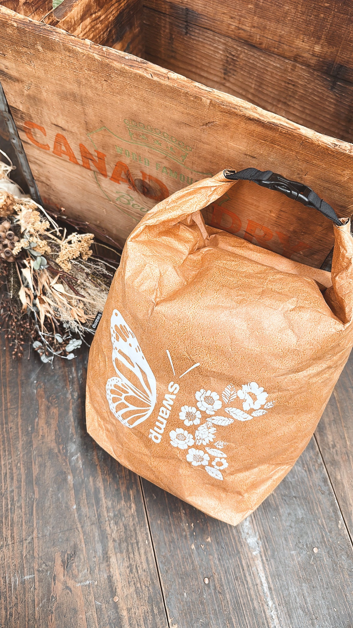 Tyvek roll top pouch