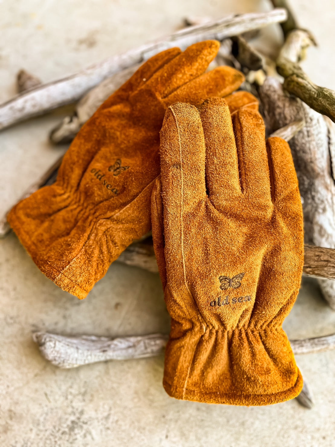 Guncut leather grove